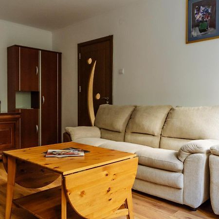 Old Town Historic Apartment With Backyard Mini Park Бухарест Экстерьер фото