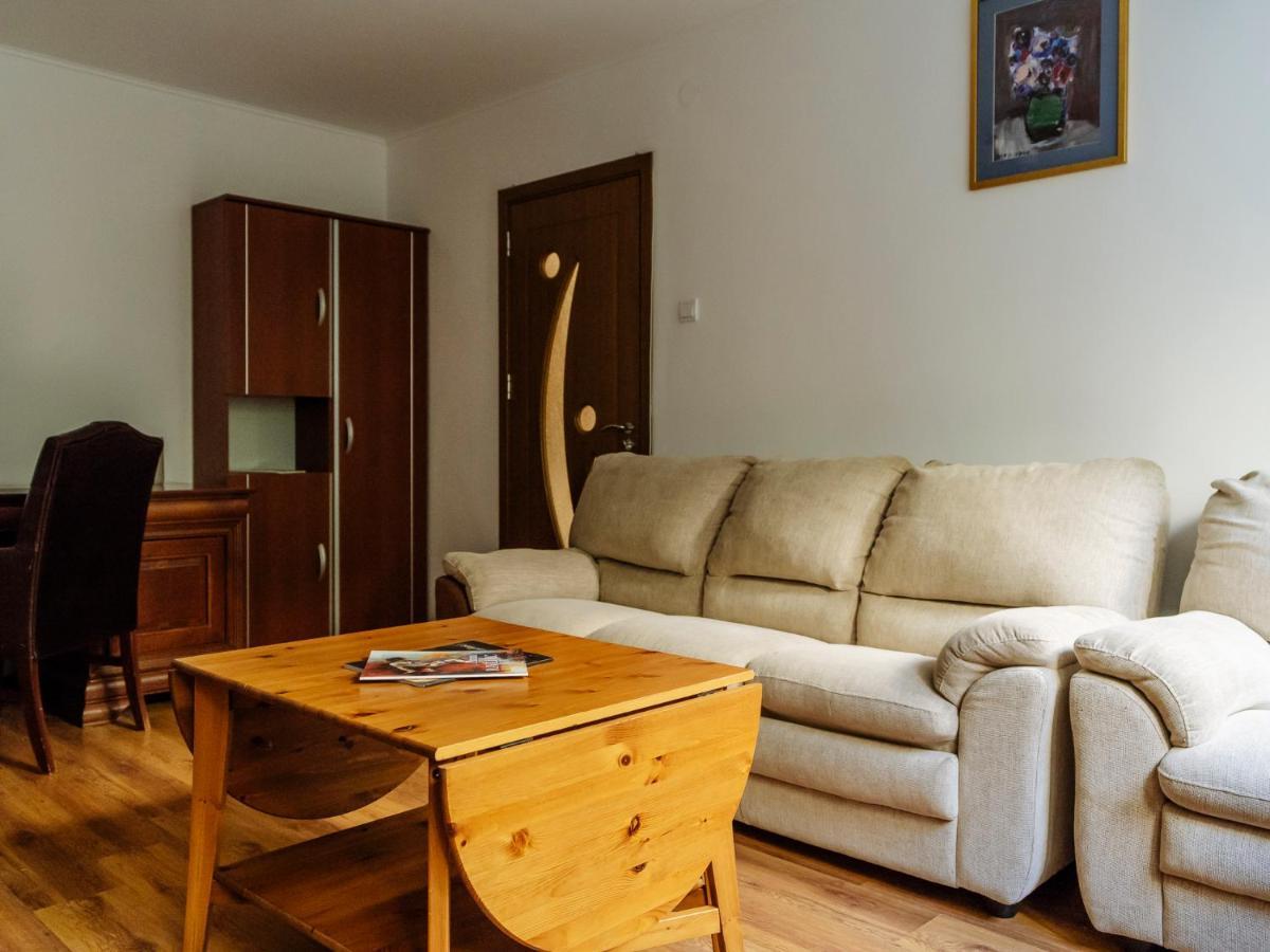 Old Town Historic Apartment With Backyard Mini Park Бухарест Экстерьер фото